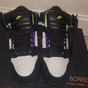 2012 Nike Hightop Sneaker